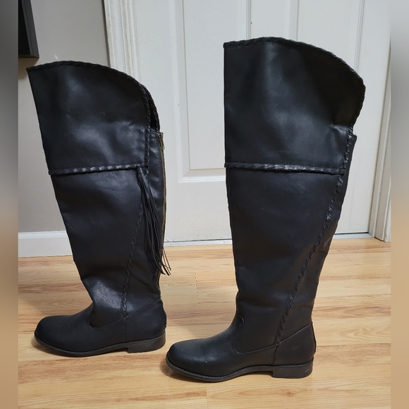 Knee high boots - Picture 3 of 9